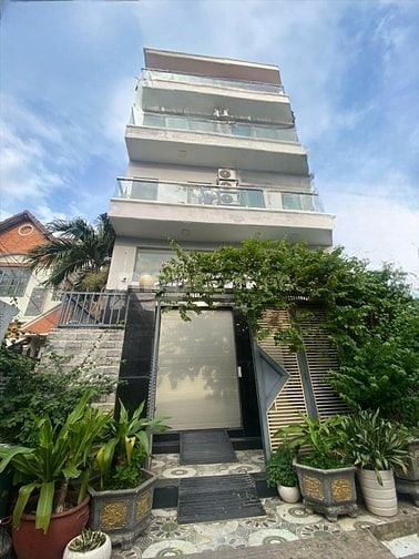 CHO THUÊ NHÀ 8 PHÒNG NGỦ, DT LỚN NGANG 7x16M-  GIÁ CHỈ 33 TRIỆU