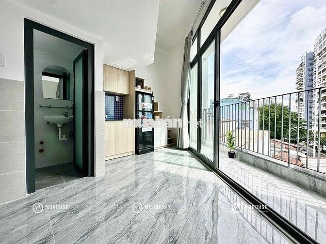 DUPLEX BANCOL SÁT BÊN ĐẠI HỌC VĂN HIẾN - CỬA HÀNG TIỆN LỢI - TRUNG TÂM