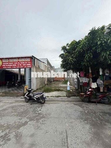 Nền mặt tiền Hồ Bún Xáng gần quán nhậu bờ kè 86