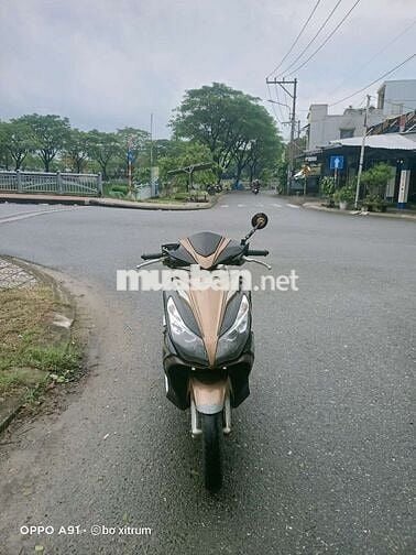 ⛔ Honda Air Blade màu Vàng đồng bs 76 máy Rin