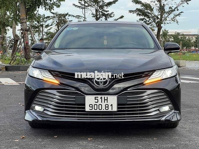 Toyota Camry 2021 2.5Q đen VIP 1 chủ tuyệt đẹp