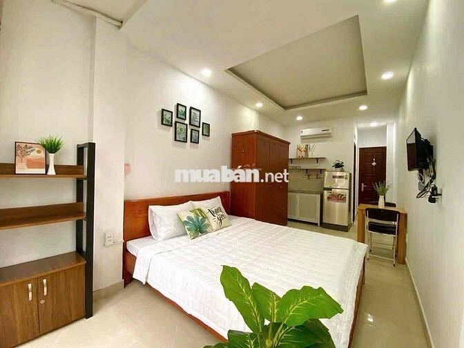 Căn hộ bancol thoáng mát-Ánh sáng tự nhiên-30m2-ngay Hồ Bá Kiện Q10