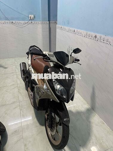 Yamaha Novo 4 2011 Vàng đồng