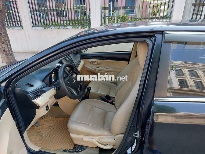 Toyota Vios E 2014 Số sàn Đen