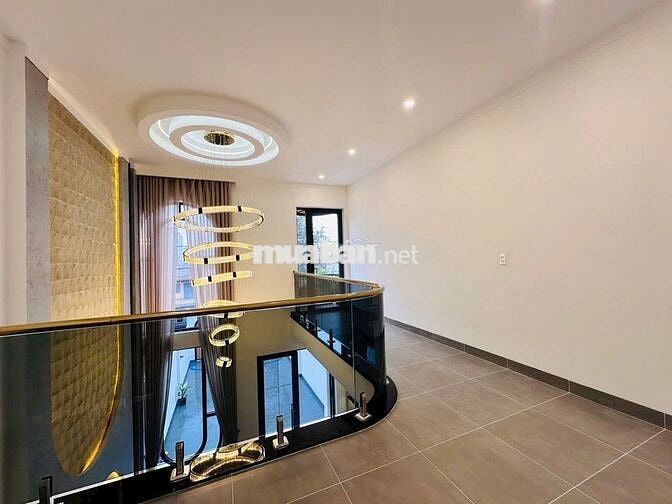 🏡 BÁN NHÀ MÊ ĐẸP – SANG TRỌNG, FULL NỘI THẤT ➡️ Cách Ngã 6 chỉ 3km