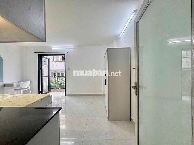 TRỐNG SẴN PHÒNG BAN CÔNG FULL NỘI THẤT -  NGAY NGÃ TƯ 7