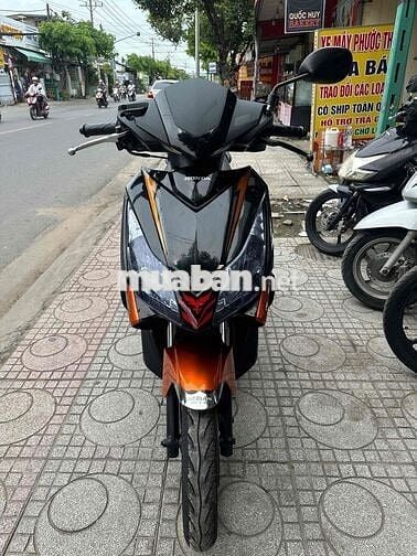 Honda Air Blade Thái FI Đen cam ( máy zin )