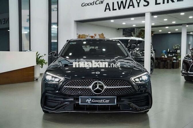Mercedes C300 AMG All New V1 2022 Black Edition.
