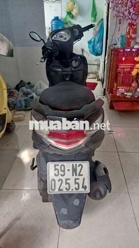 SYM Attila Đen Tự động