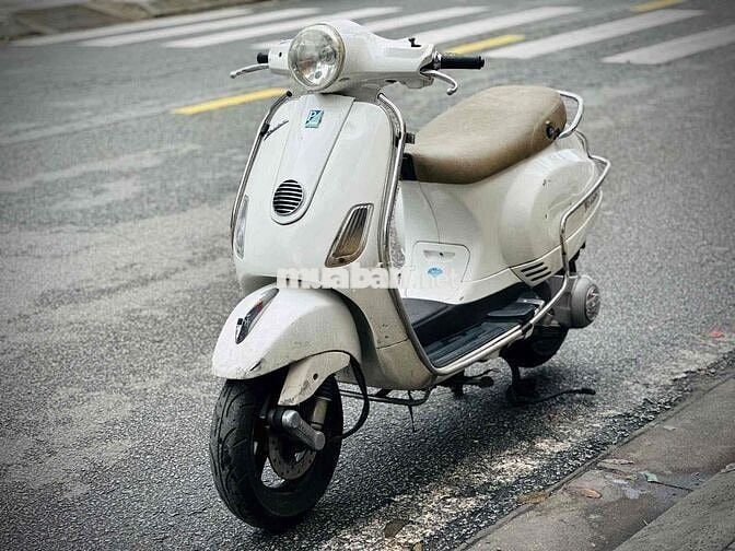 Piaggio Vespa LX 125 Trắng
