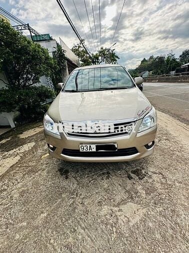 Toyota Innova 2012 2.0E - 012010 km