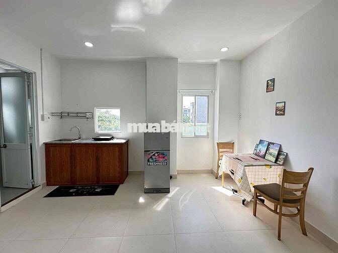 CĂN HỘ DỊCH VỤ FULL NỘI THẤT NGAY ĐH NTT , VĂN LANG