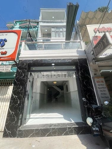 Chính chủ bán Nhà mặt tiền số 104 Lạc Long Quân, P.3, Q.11