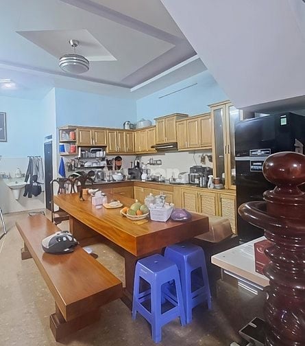 CƠ HỘI VÀNG CUỐI NĂM! MẶT TIỀN KINH DOANH SẦM UẤT - NHÀ 4 TẦNG 9 TỶ.