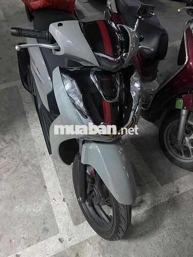 Honda SH125 2023 ABS 8500 km Xám