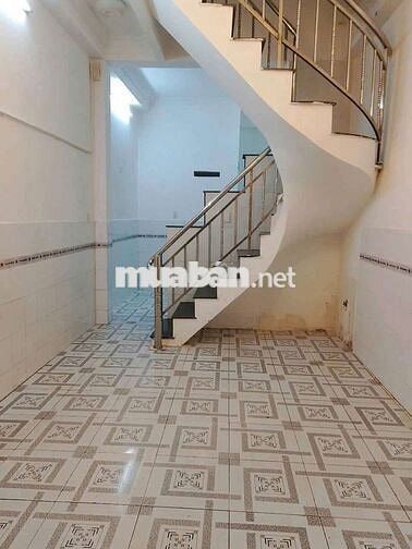 Cho thuê nhà 2 lầu 3 phòng ngủ hẻm 1/ phạm văn chiêu p14 GV giá 7.5tr