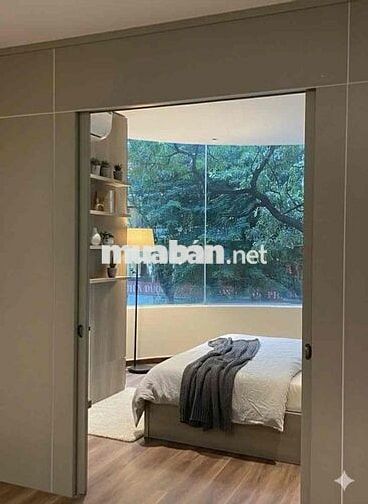 CHO THUÊ CĂN HỘ MỚI XÂY QUẬN CẦU GIẤY - MẶT TIỀN Ô TÔ ĐỖ CỬA FULL NT