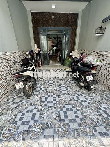 Nhà mới 2 tầng ĐHT 02 -  84,7M2 -  GIÁ CHỈ 4,95 TỶ