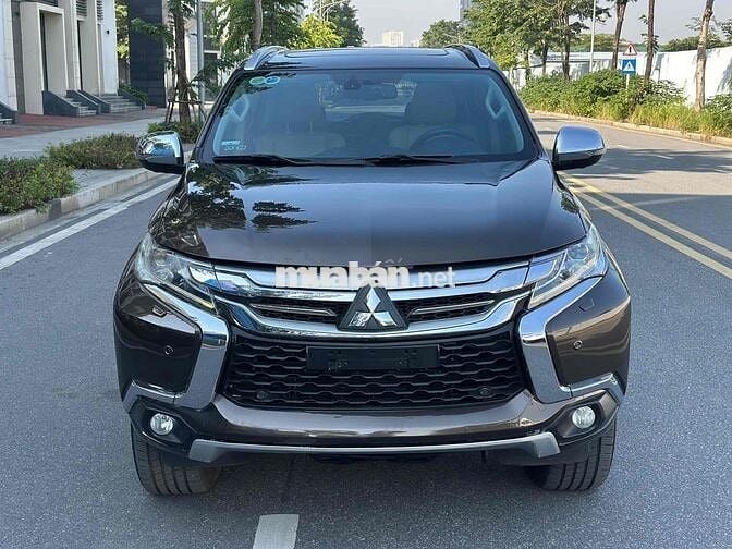 Mitsubishi Pajero Sport 2017 3.0V6 4x4 Xăng 2 Cầu