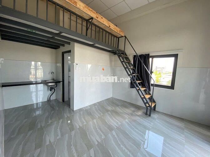 PHÒNG BAN CÔNG GÁC KHÔNG ĐỤNG ĐẦU SIÊU THOÁNG