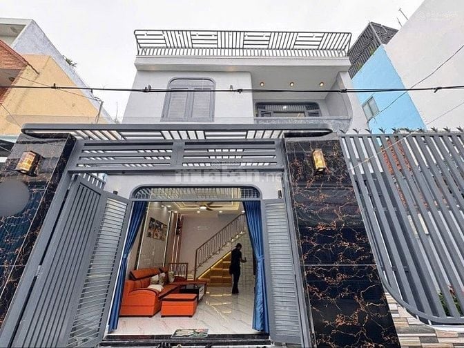 CẦN TIỀN GẤP BÁN NHÀ ĐƯỜNG TRẦN KHẮC CHÂN PHƯỜNG TÂN ĐỊNH QUẬN 1 HXH