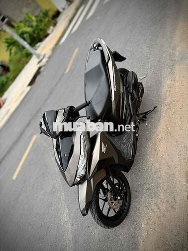 Honda Vario 125 2018 Vàng cát