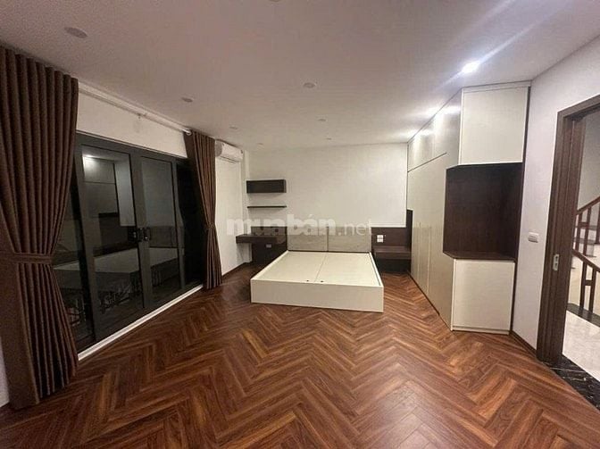 siêu phẩm Trần Cung cần bay 30m2 5 tầng lô góc 2 thoáng MT rộng QH ổn 