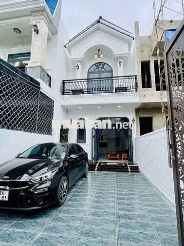 Bán nhà hiệp Thành Thủ Dầu Một. Sau lưng nhà thờ chánh thiện . 4 tỷ 2