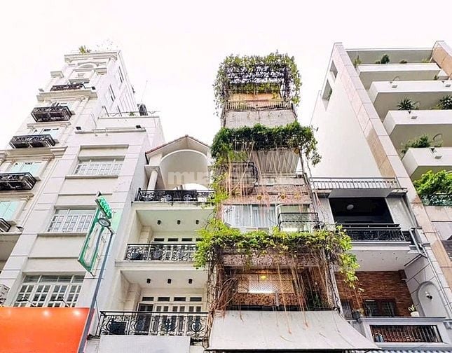 Nhà mt chợ Bến Thành, 160m², 2 khối nhà 10 tầng, dòng tiền 170tr/th