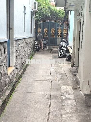 Nhà 2 tầng hẻm 3m Võ Trường Toản P12 Q5. Nhà đẹp ở ngay, hẻm an ninh.