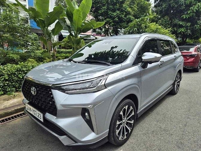 Toyota Veloz Cross 1.5 CVT TOP 2023,gia đình sử dụng mới 98%.