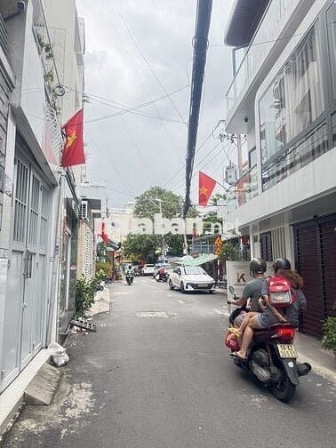 NHÀ ĐẸP 3 TẦNG, 3PN, NGUYỄN VĂN CÔNG, GẦN SÂN BAY, HẺM 3M, GIÁ 7.2 TỶ