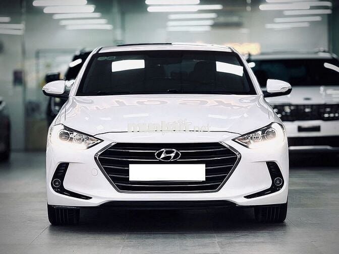 Hyundai Elantra 2018 1.6 AT GLS - 70,000 km cọp.