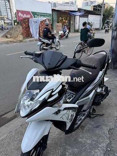 Yamaha Nouvo Trắng đen