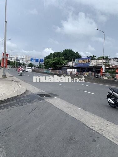 108m2 mặt tiền về sau quốc lộ 13 siêu rẻ đỉnh của chốp 3.ty950 vip