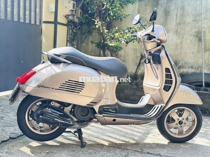 Piaggio Vespa GTS 125 2015 3VAL IE Vàng đồng