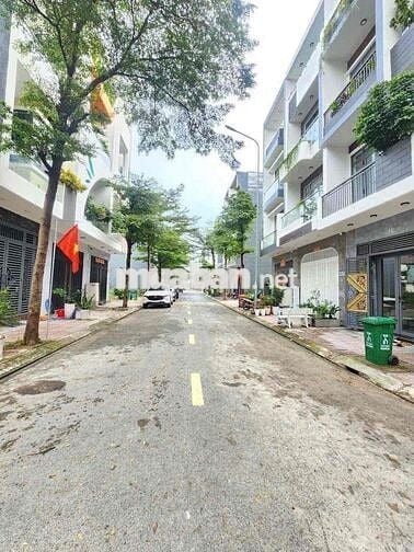 Nhà phố cao cấp khu thông dụng tân đông hiệp