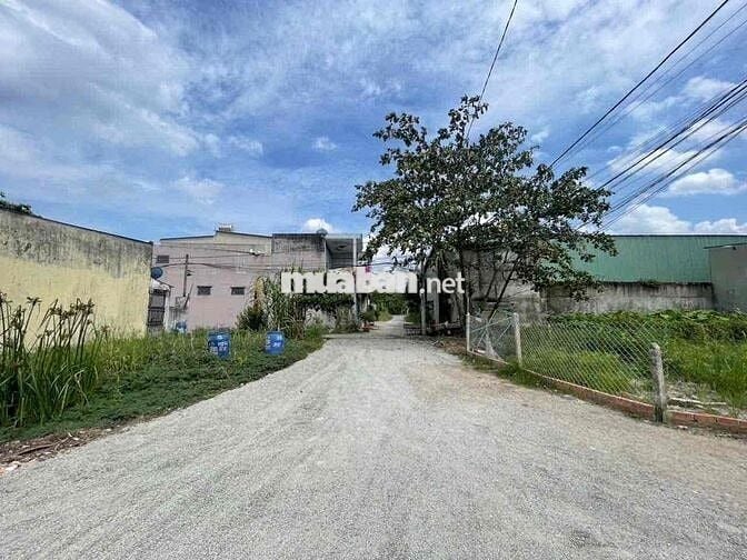 Đất thổ cư 2 mặt tiền đường, dân cư hiện hữu, xây dựng tự do