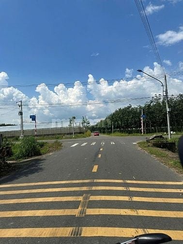 Đất thổ cư Tp.HCM - MT đường nhựa - Diện tích 250m². LH: 0823387478 