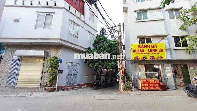 BÁN NHÀ ĐỊNH CÔNG. DIỆN TÍCH . 79.M2 . GIÁ 14.7.TỶ