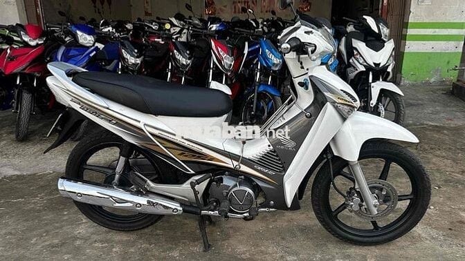 Future neo gt 2007 áo fi09 trắng ( hỗ trợ góp )