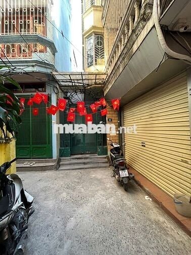 Cho thuê nguyên căn 3 tầng làm văn phòng – 59m²/tầng – Ngõ 111 Láng Hạ