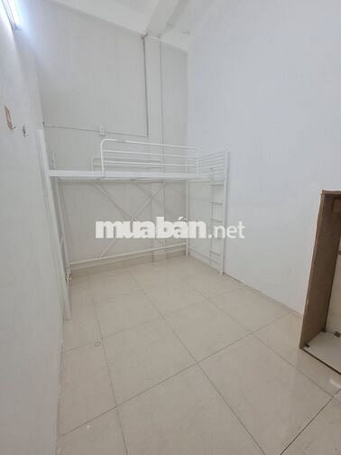 Phòng trọ sinh viên giá hợp lý TT Q5, gần Bus, Chợ - Ưu tiên sv NAM