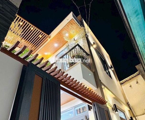 Tiết kiệm 1 Tỷ, Căn nhà 2 tầng Dương Quảng Hàm, có sân mini chỉ >5 tỷ