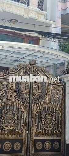 Nha biet thu go xoai . Hem rong 10