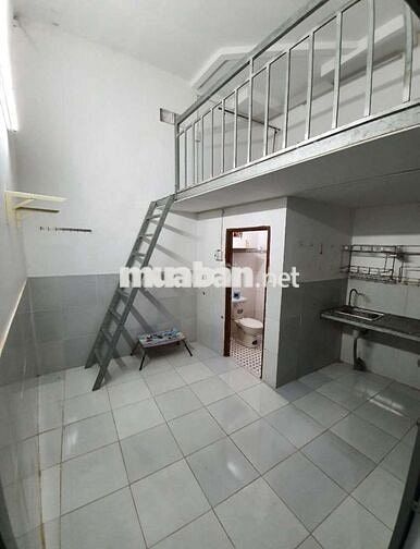 Cần pass lại phòng do em có việc dời đi xa