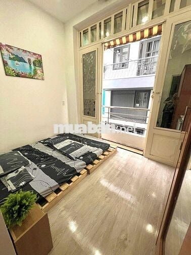 CHO THUÊ PHÒNG BAN CÔNG GIÁ RẺ Ở NGUYỄN TRÃI Q1 GẦN CV 23 THÁNG 9