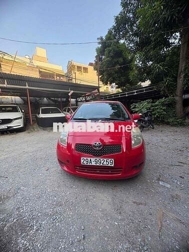 Toyota Yaris 2007 - 18000 km