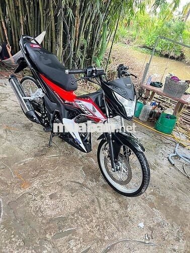 Honda Sonic 150 Đen bóng, Đỏ, Trắng