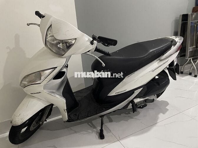 Cần bán xe vision đời 2012 giá 10 trịu